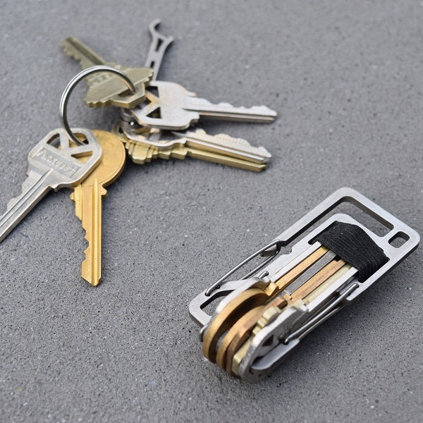 KT7 Key Titan Carabiner