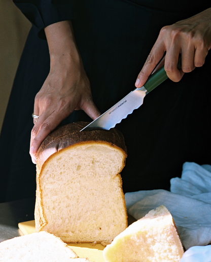 The Serrated 6" Knife