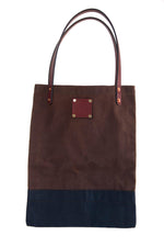Load image into Gallery viewer, Waxed Canvas and Leather Macbook Laptop Carry
